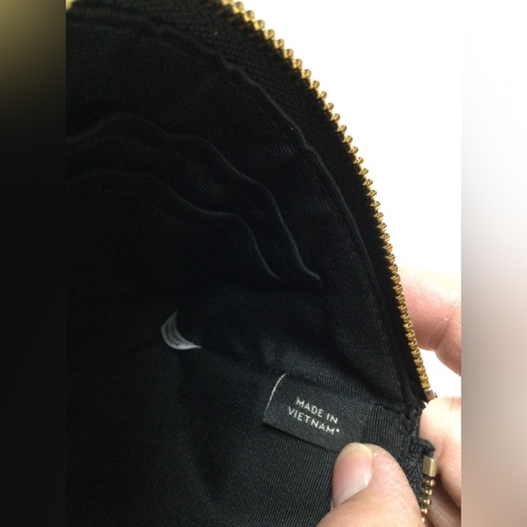 Coach Wristlet Black - Picture 5 of 10